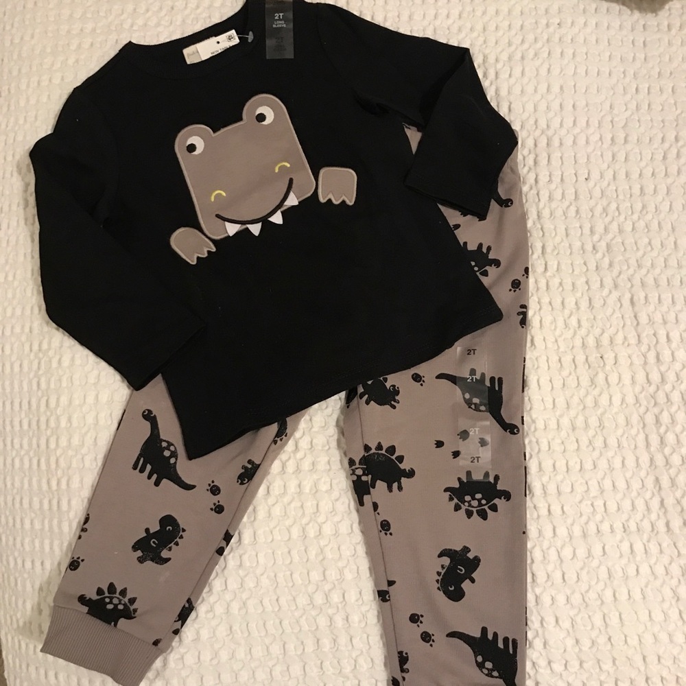 🦖 First Impressions Two Piece Set